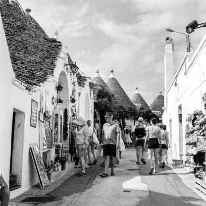 Kentmere Pan 400 Black & White Negative Film (35mm Roll Film Exposures )